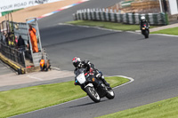 enduro-digital-images;event-digital-images;eventdigitalimages;mallory-park;mallory-park-photographs;mallory-park-trackday;mallory-park-trackday-photographs;no-limits-trackdays;peter-wileman-photography;racing-digital-images;trackday-digital-images;trackday-photos